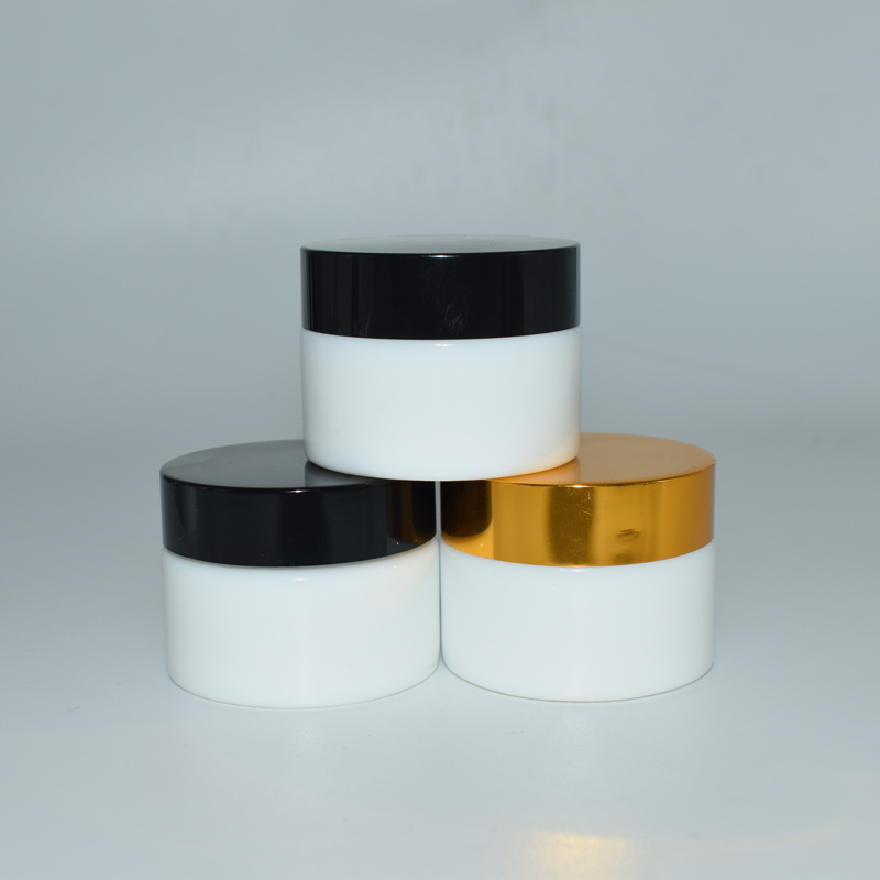 Cosmetic Essential Hair oil 15g 20g Luxury Opal White Porcelain Sample Glass Cream Jar with Gold screw cap