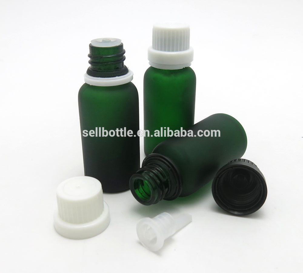Cosmetic Essential oil E liquid packaging 20ml frosted green glass bottle with childproof cap