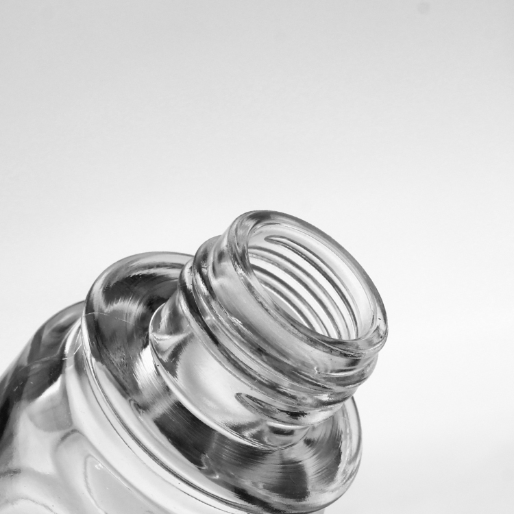 Cosmetic Packaging 30ml Round Clear Empty Serum Lotion Foundation Glass Bottle With Pump