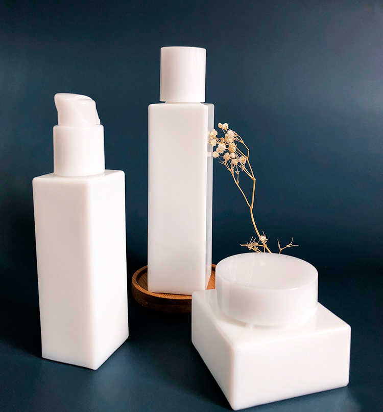 Cosmetic Packaging 50ml 100ml New Arrivals White Lotion Bottle With Pump