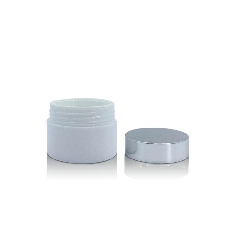 Cosmetic Packaging Empty 30g 50g Round Facial Body Cream Packaging Plastic Containers Jars with Silver Screw Cap