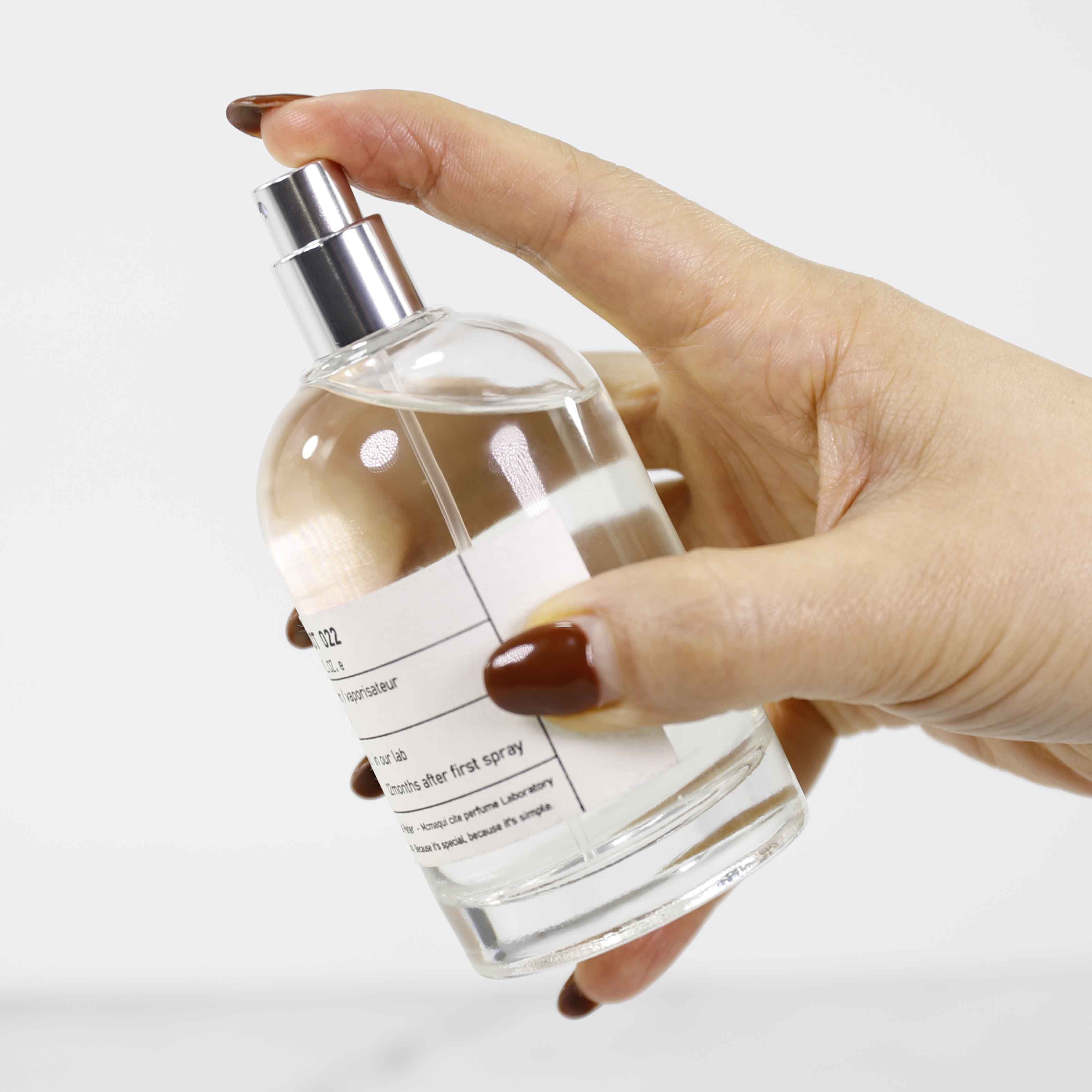 Cosmetic Packaging Empty Round Clear Fragrance Glass Perfume Bottle 100ml with Spray