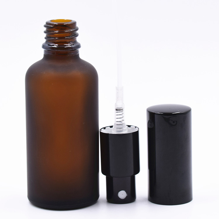 Cosmetic Packaging Frosted Spray Amber Glass Bottle with Pump