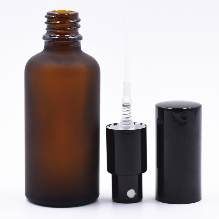 Cosmetic Packaging Frosted Spray Amber Glass Bottle with Pump