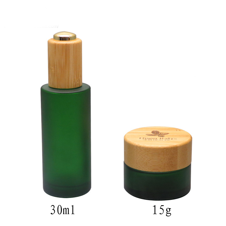 Cosmetic Packaging Skincare 50ml 30ml 100ml Essential Oil Black Amber Glass bottles with Bamboo Press Caps