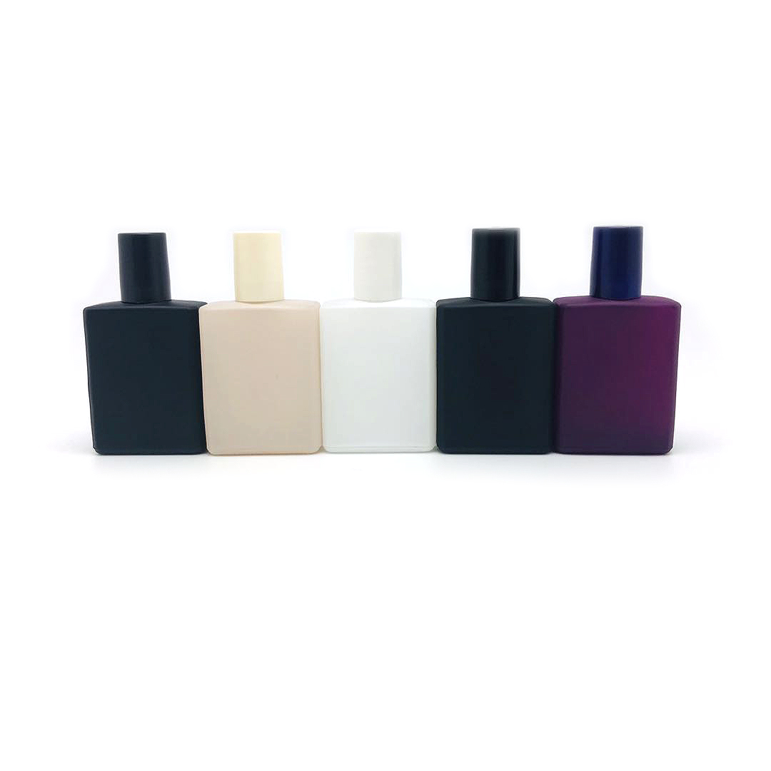 Cosmetic Packaging hot sale 15ml roll on flat shoulder square glass bottle with gold roller