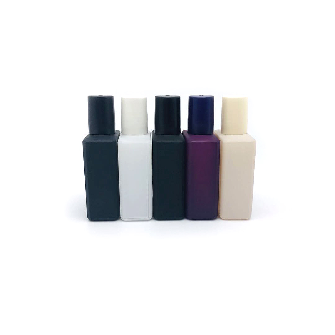 Cosmetic Packaging hot sale 15ml roll on flat shoulder square glass bottle with gold roller