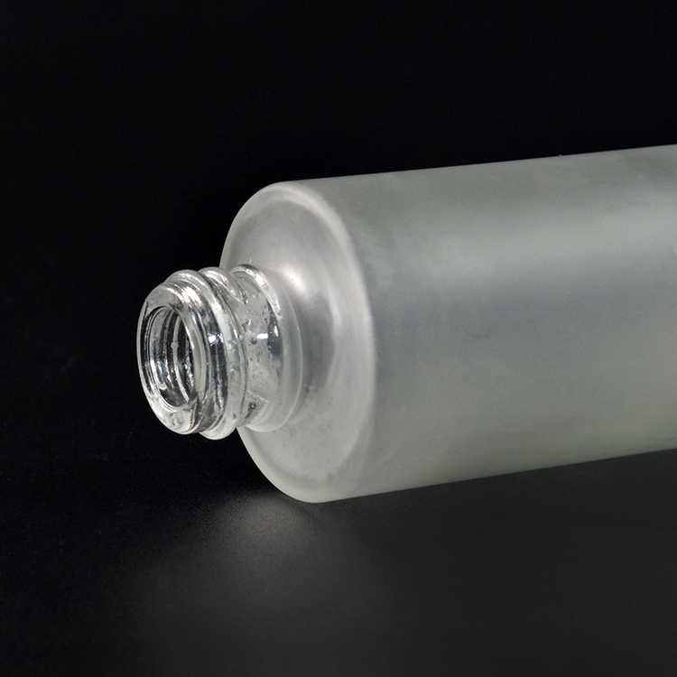 Cosmetic bamboo bottle e juice 30ml flat shoulder essential oil frosted glass dropper bottle with bamboo cap