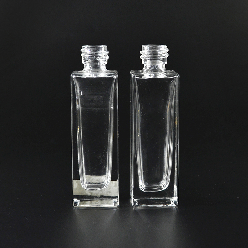Cosmetic container 10ml 30ml 50ml 100ml Clear Tall square glass perfume bottle with gold silver black pump caps