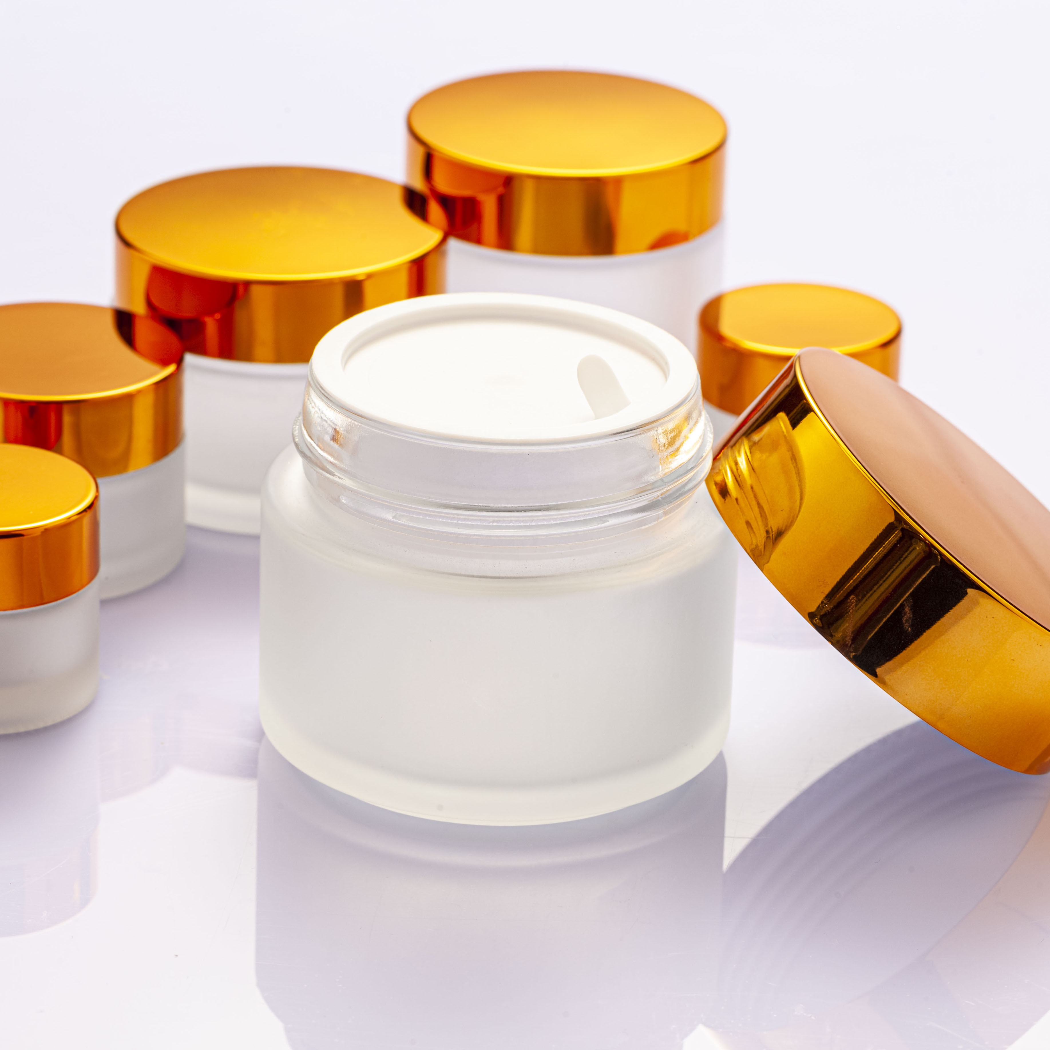 Cosmetic glass cream jar 5m,7ml,10ml,20ml,30ml,50ml,100ml glass amber clear frosted jar with bamboo cap
