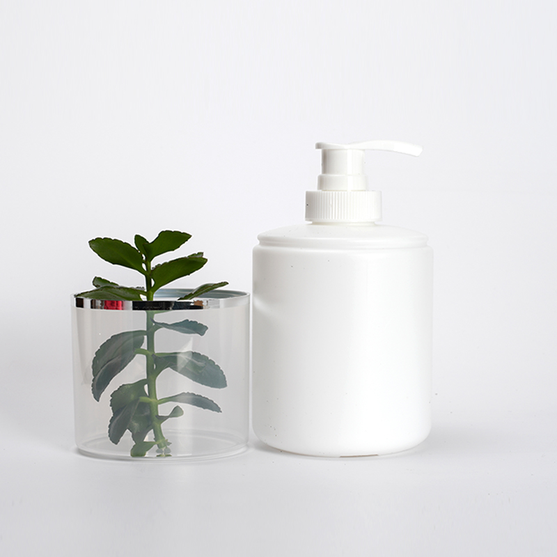 Cosmetic package PE material 250ml 300ml 400ml 500ml white plastic pump lotion bottle shampoo bottle