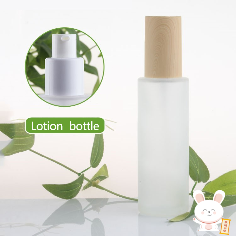 Cosmetic packaging 20ml 30ml 40ml 60ml 80ml 100ml 120ml frosted glass lotion oil perfume spray pump bottle with wood grain lid