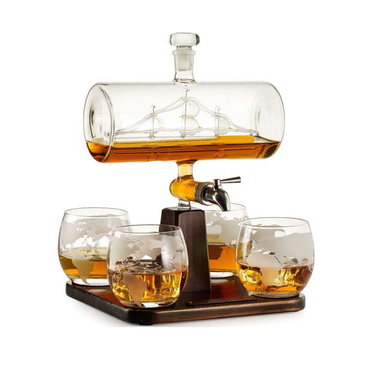 Creative Decanter with Antique Ship and 4 World Map Glasses