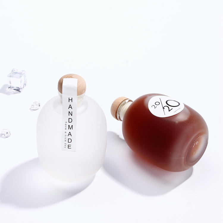 Creative Fashion 250ml 500ml Clear Frosred Thick Glass Beverage Empty Spirit Vodka Whisky Bottles