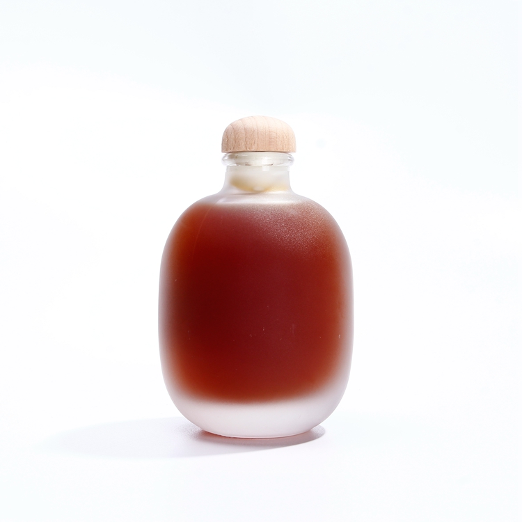 Creative Fashion 250ml 500ml Clear Frosred Thick Glass Beverage Empty Spirit Vodka Whisky Bottles