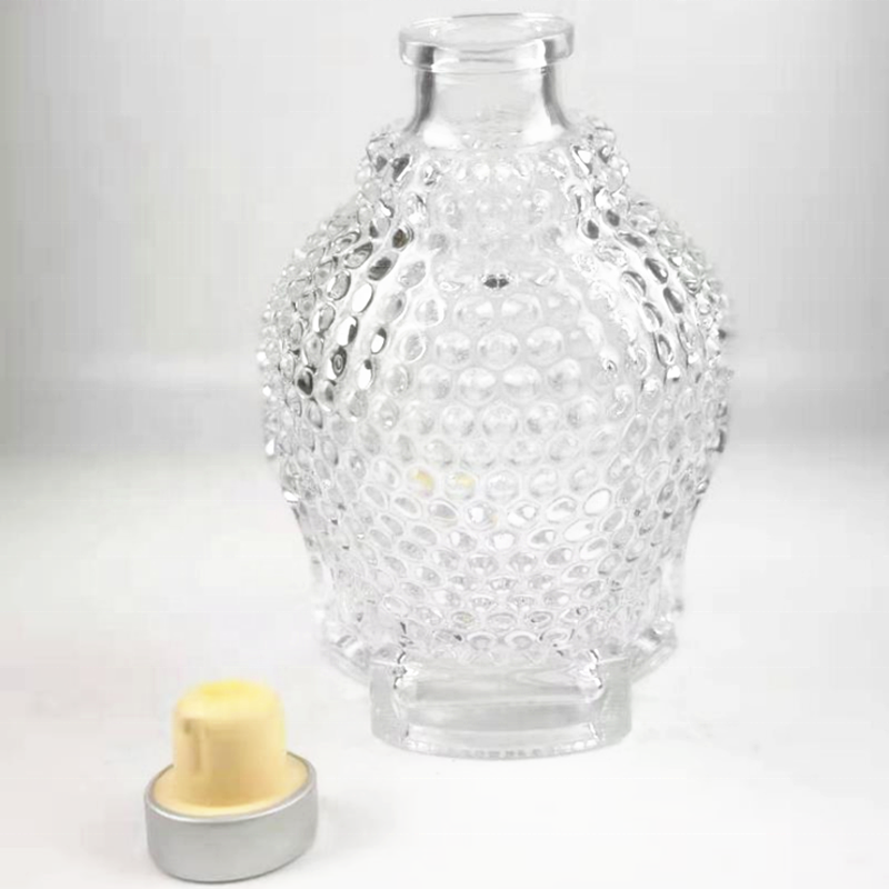 Creative unique luxury 750ml glass buddha head bottle glass decanter for vodka whisky fruit wine