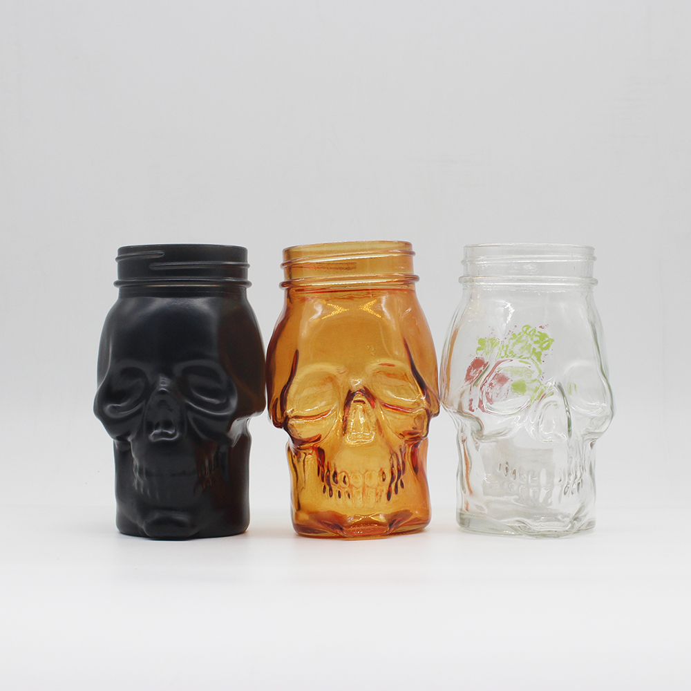 Creative xuzhou wholesale 350ml 450ml 500ml Skull Mason Jar With Handle and metal lid