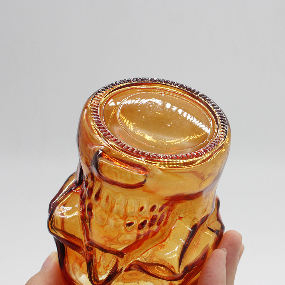 Creative xuzhou wholesale 350ml 450ml 500ml Skull Mason Jar With Handle and metal lid
