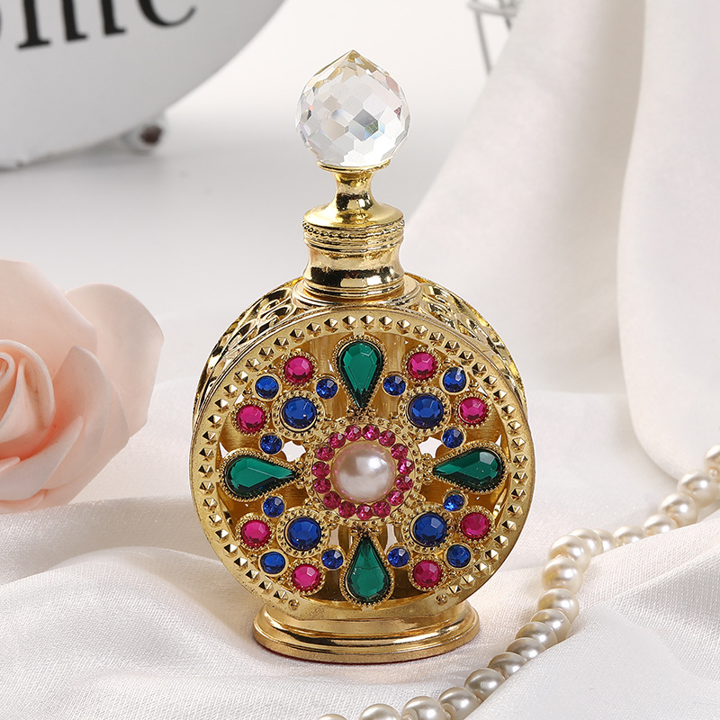 Creativity Hot Selling Dubai 15ML metal empty essential oil perfume bottle reverses Paris Dubai Internet celebrity explosion