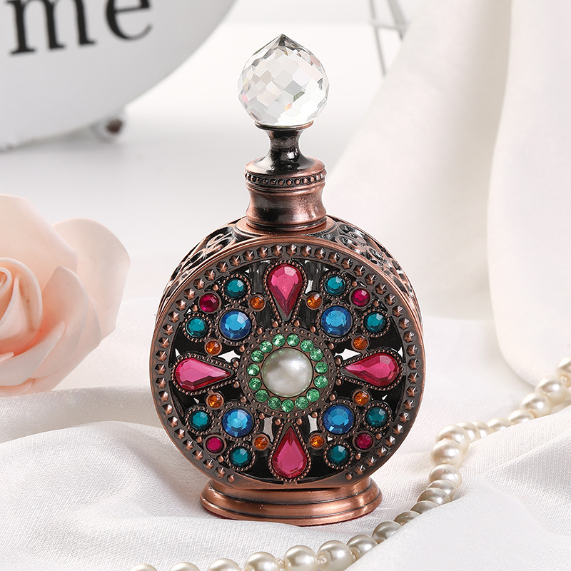 Creativity Hot Selling Dubai 15ML metal empty essential oil perfume bottle reverses Paris Dubai Internet celebrity explosion
