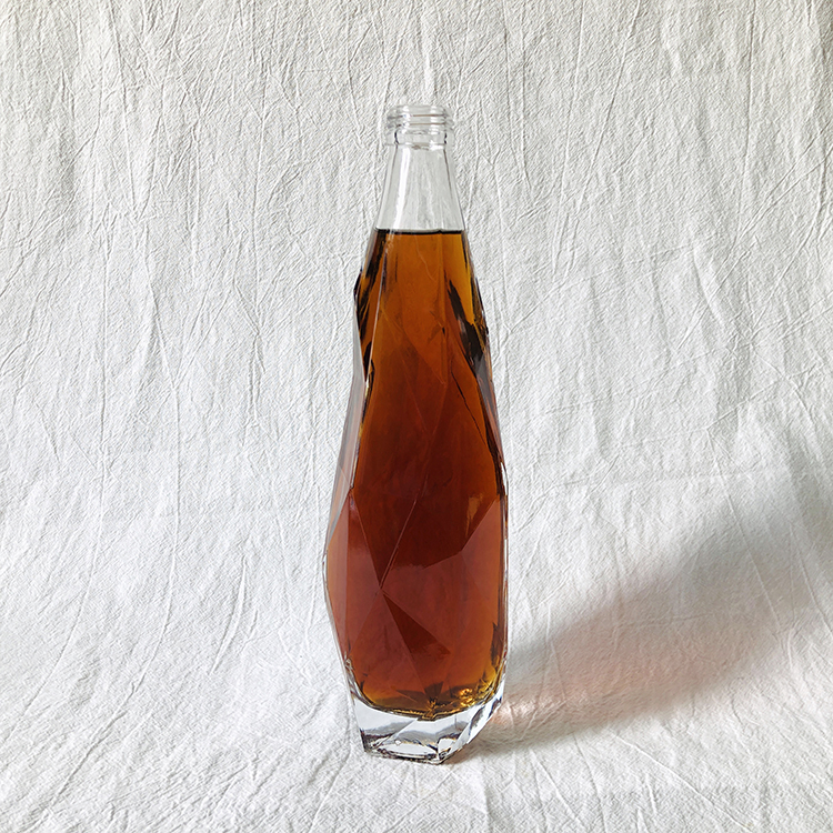 Crystal Glass Material Diamond Liquor Bottles Glass Fruit Wine Bottle