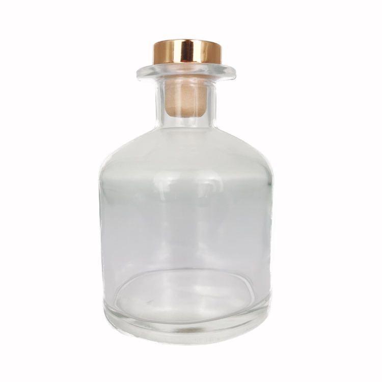 Crystal glass for perfume bottle 250ml fragrance oil glass bottle with Fiber rod and rattan