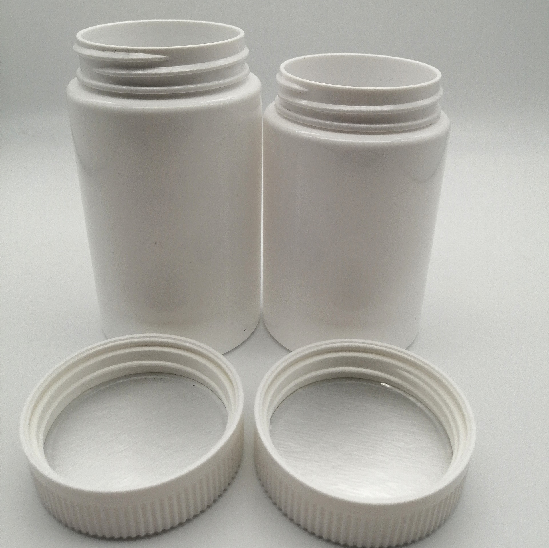 Custom 200ml HDPE White Wide Mouth plastic Pet jar with Plastic child safety cap Wholesale