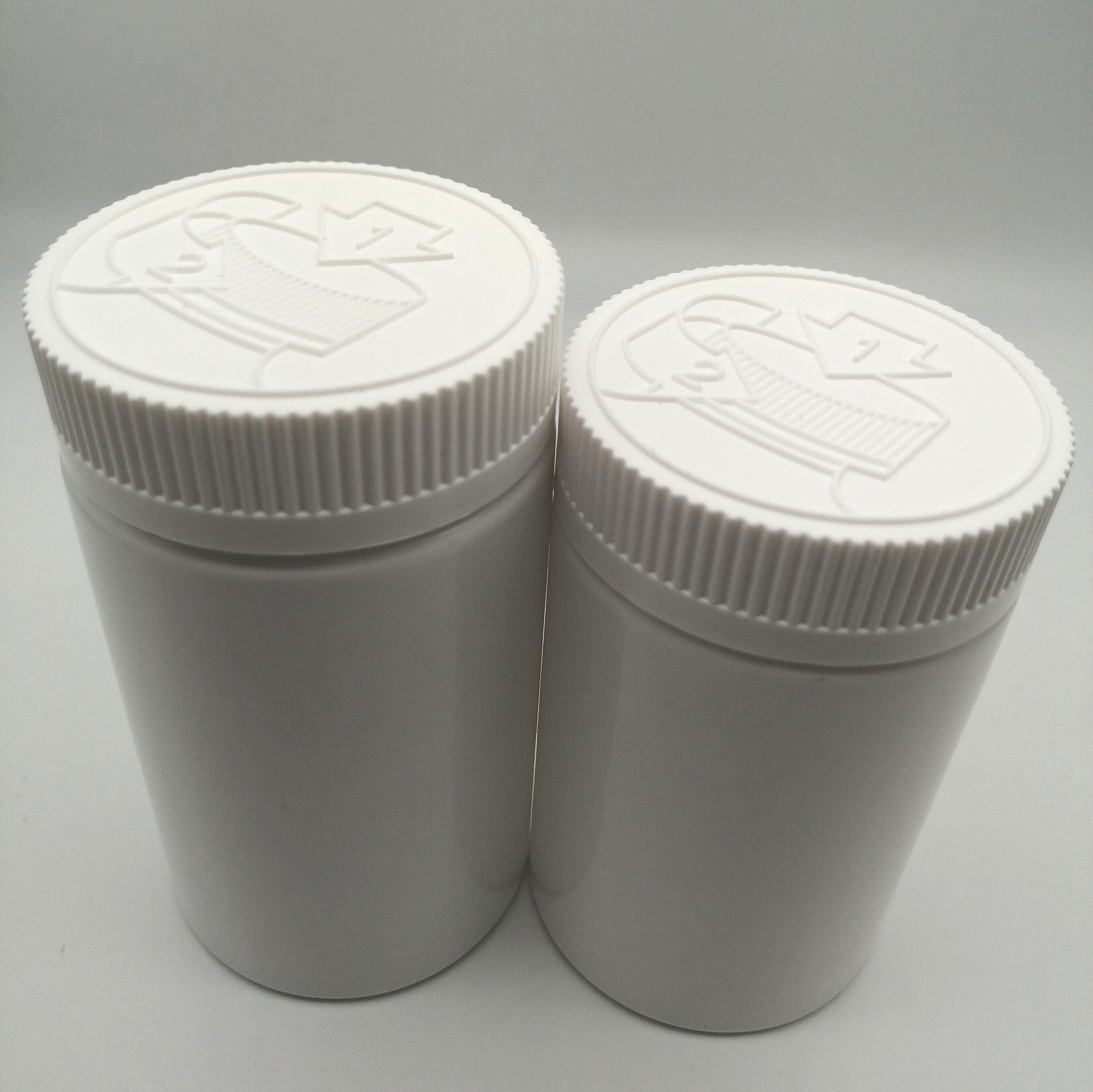 Custom 200ml HDPE White Wide Mouth plastic Pet jar with Plastic child safety cap Wholesale