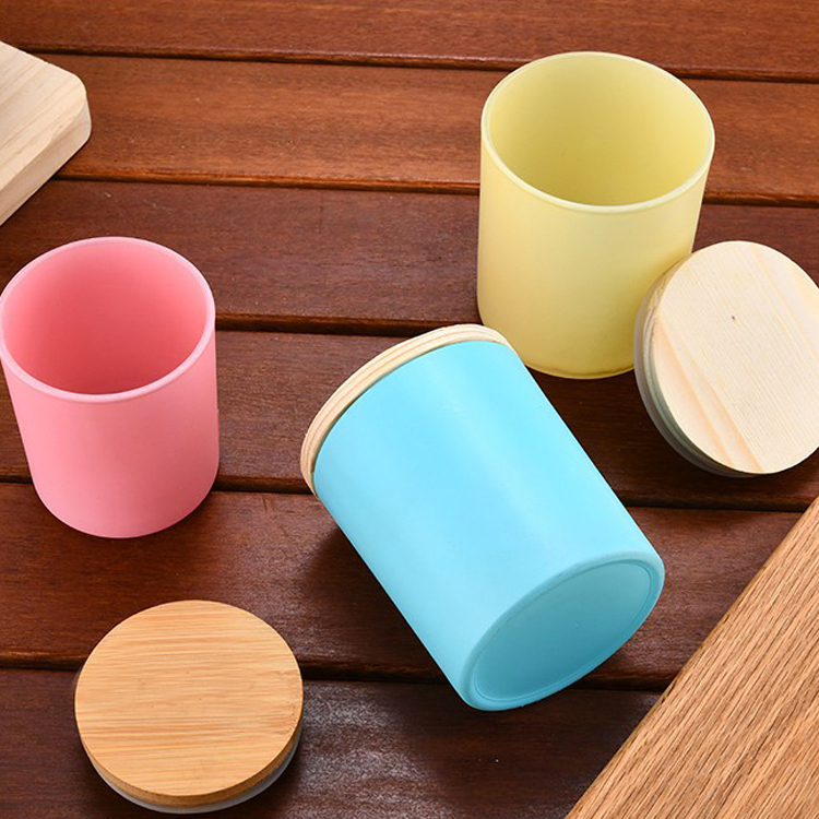 Custom 300ml Colored Candle Jars with Wooden Lids for Candle Packing