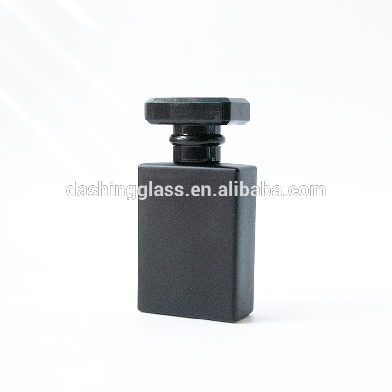 Custom 30ml / 50ml Black Luxury Perfume Bottle with Boxes Packaging