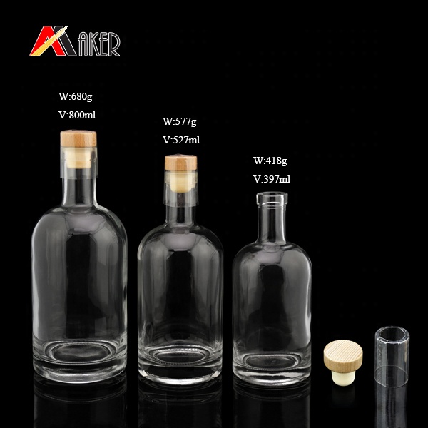 Custom 350ml 500ml 750ml sized liquor glass wine bottle with cork
