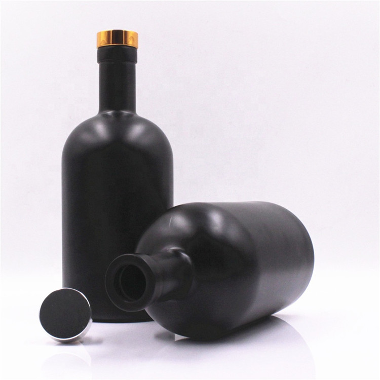 Custom 500ml 750ml Matte Black Glass Vodka Rum Liquor Spirit Bottle