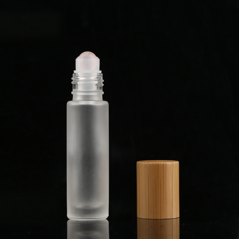 Custom 5ml 10ml 15ml Roll on Gemstone Roller Bottle Essential Oil Glass Roller Ball Bottles with Bamboo Cap