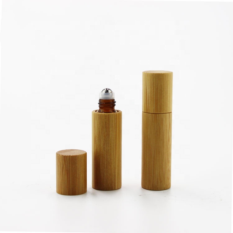 Custom 5ml 10ml 15ml essential oil glass roller bottle with bamboo cap roll on gemstone roller bottle