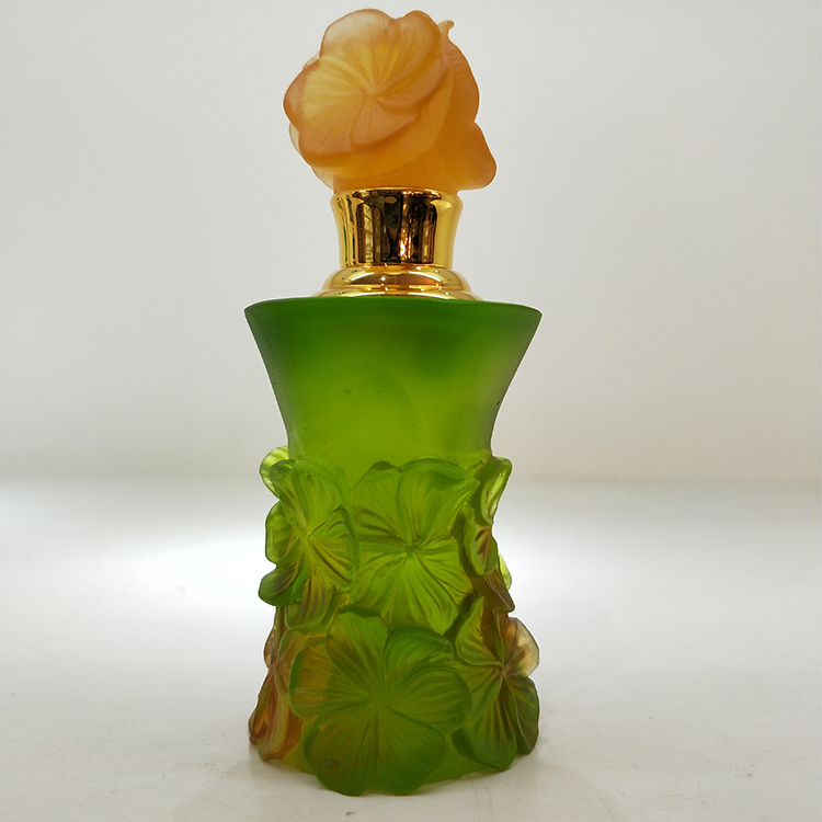 Custom Arab Style Flower Shaped bottle glass Crystal Perfume Oil Bottles for gifts