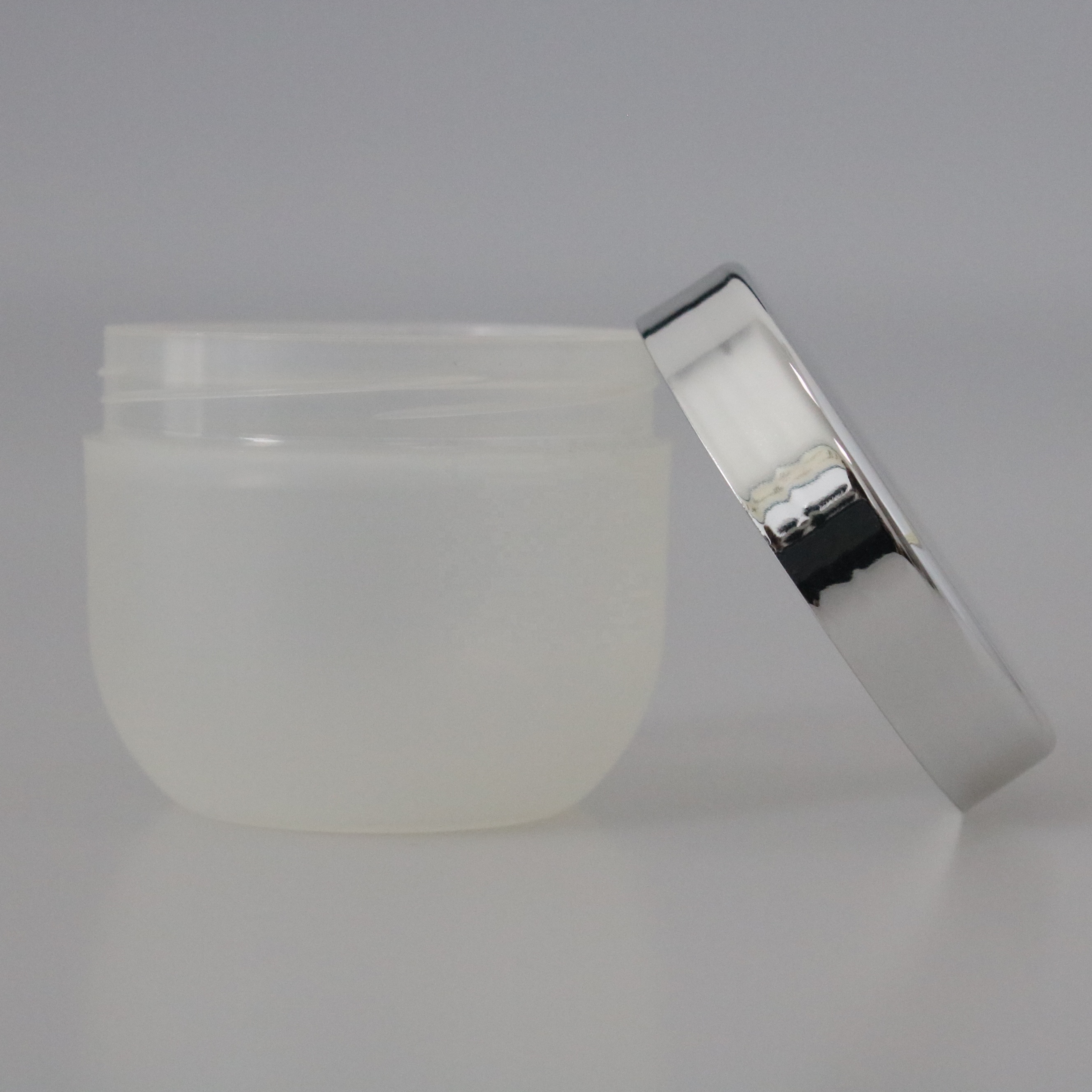 Custom Color Bowl Shape Frosted PP Plastic Cosmetic Cream Jar 100g for Skincare Packaging