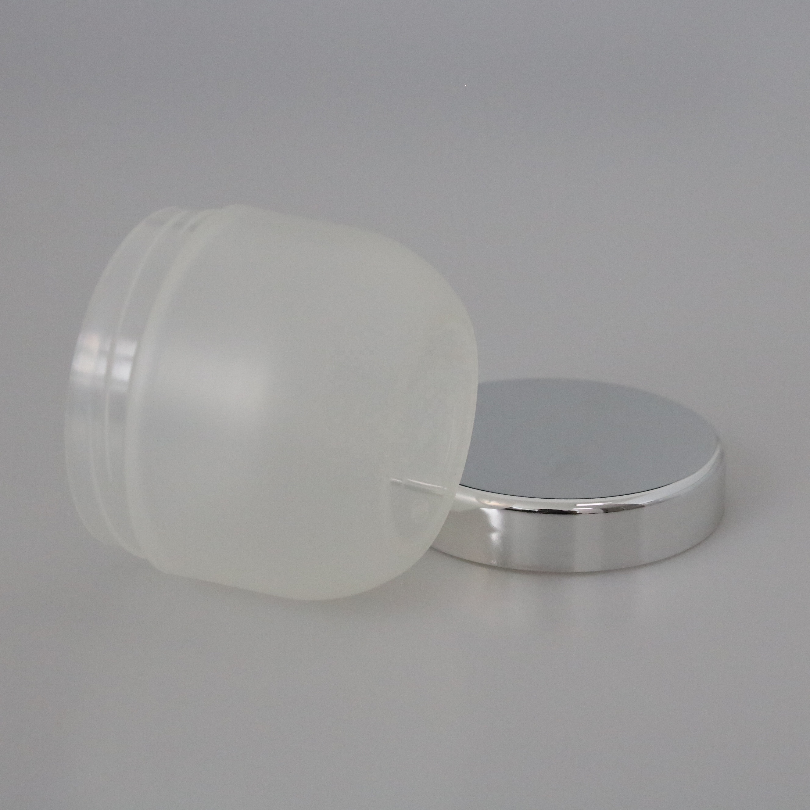 Custom Color Bowl Shape Frosted PP Plastic Cosmetic Cream Jar 100g for Skincare Packaging