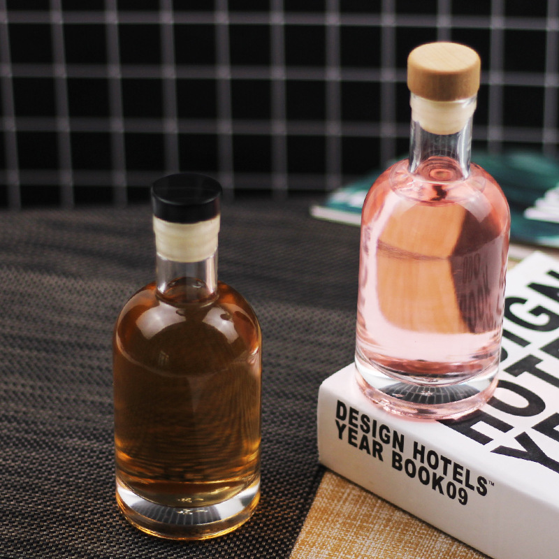Custom Design 200Ml 375Ml 500Ml 700Ml 750Ml 1000Ml Wine Bottle Glass Vodka Spirit Bottle