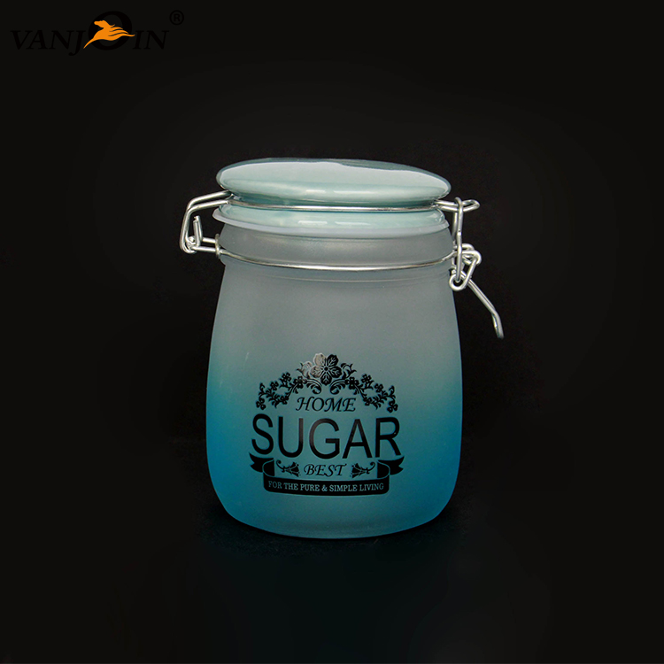 Custom Design Swing Top Frosted Clear Glass Wire Bale Jars with Hinged Lid for Cookie Candy