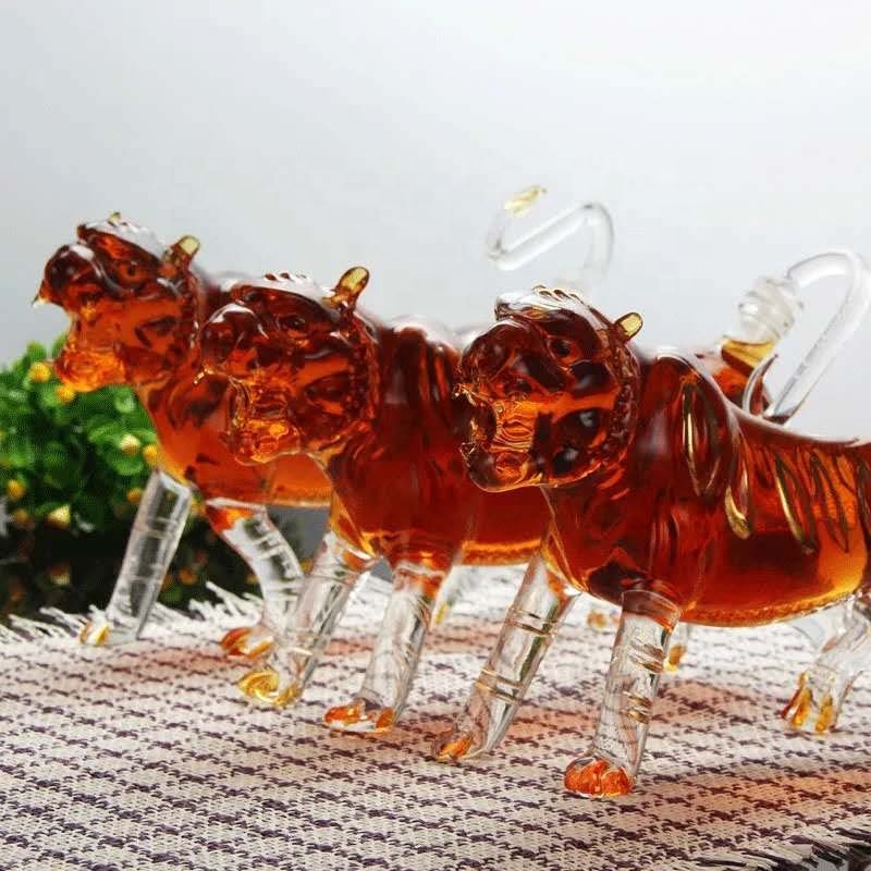 Custom Design Zodiac Bull Shape Glass Bottle Made For Brandy, Bourbon, Whiskey, Rum, Tequila