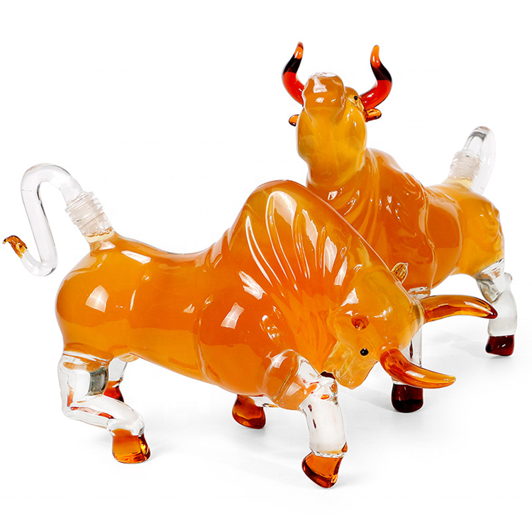 Custom Design Zodiac Bull Shaped Glass Bottle for Brandy Glass Animal Bottle Buffalo Glass Bottle
