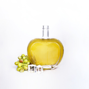Custom Designed Apple Shape Glass Bottle For Liquor 24oz 700ml