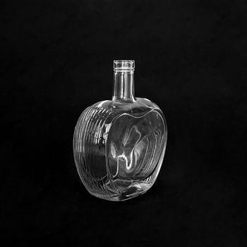 Custom Designed Apple Shape Glass Bottle For Liquor 24oz 700ml