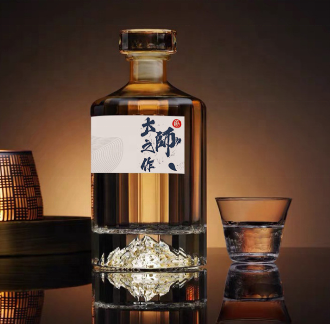 Custom Empty Luxury 500ML 750ML Clear Liquor Spirit Vodka Glass Bottles White Wine Bottles Whisky Unique Glass Liquor Bottle