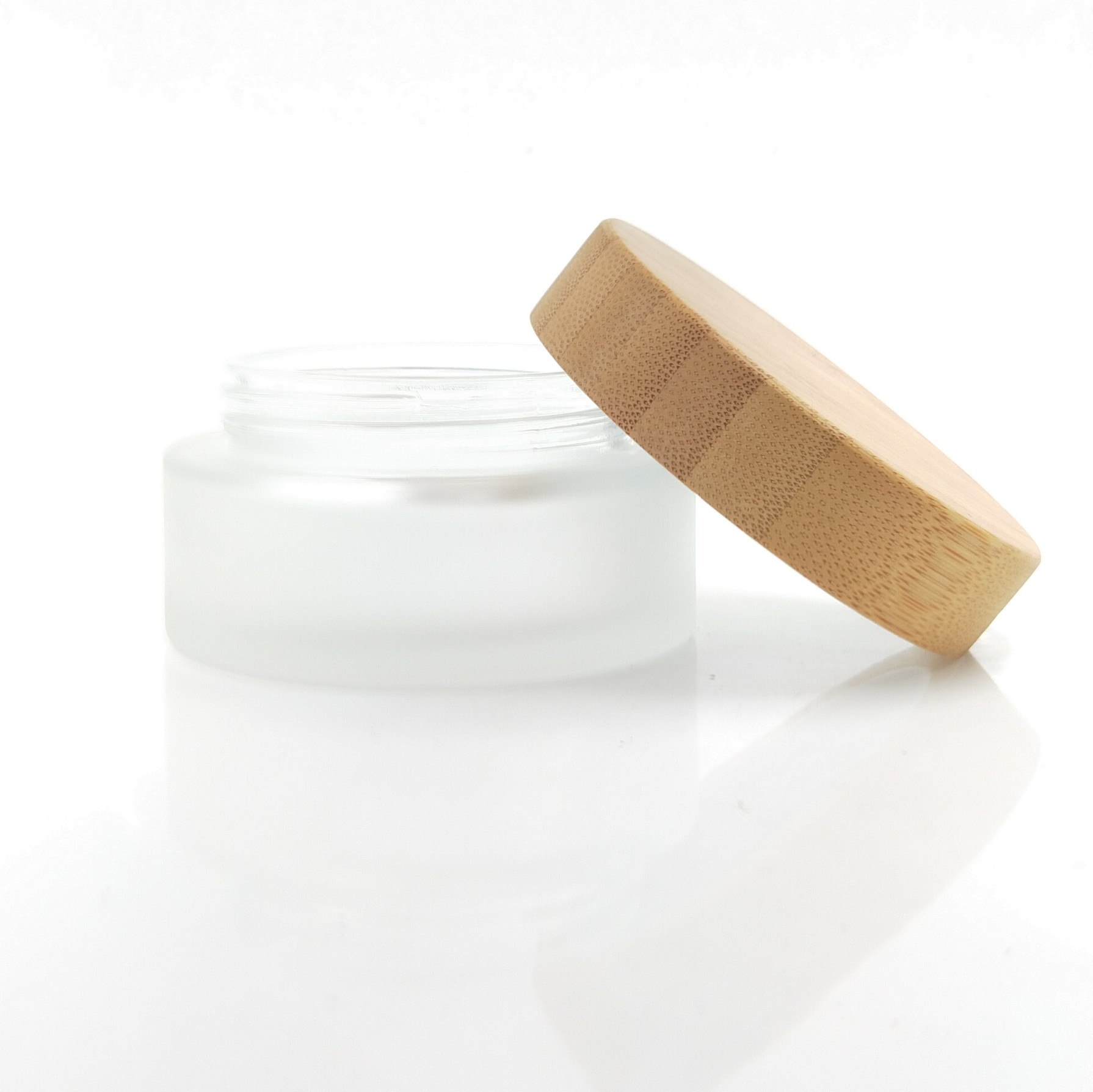 Custom Engraving Logo 100g Cosmetic Packaging Glass Bamboo Jar Cosmetic Jar Bamboo Lid