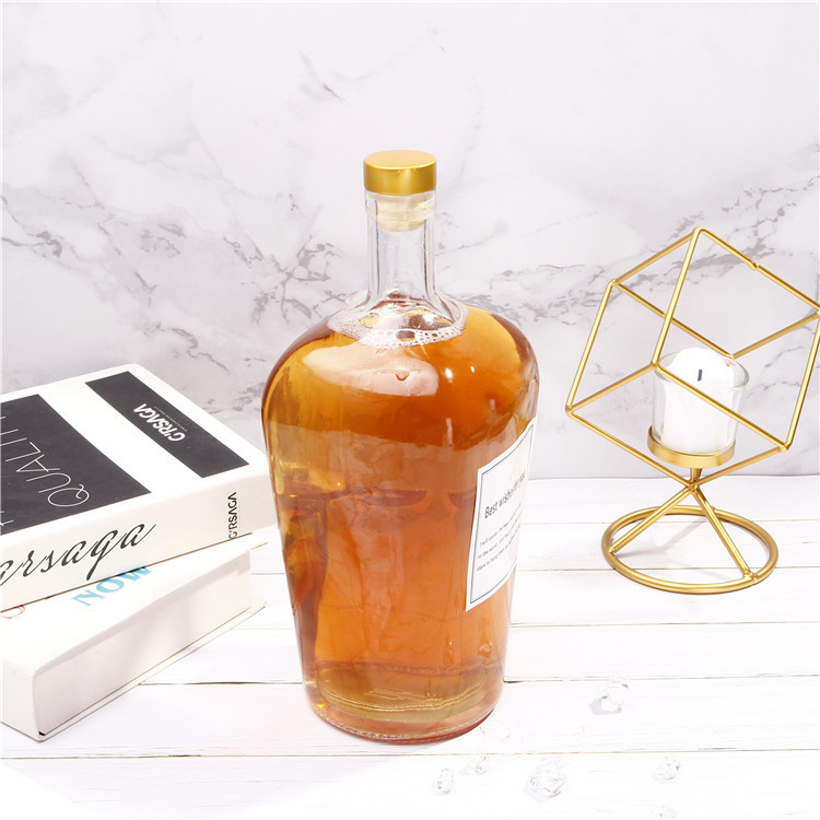 Custom Glass Bottle 1.75L With Handle Cork Stopper For Spirit