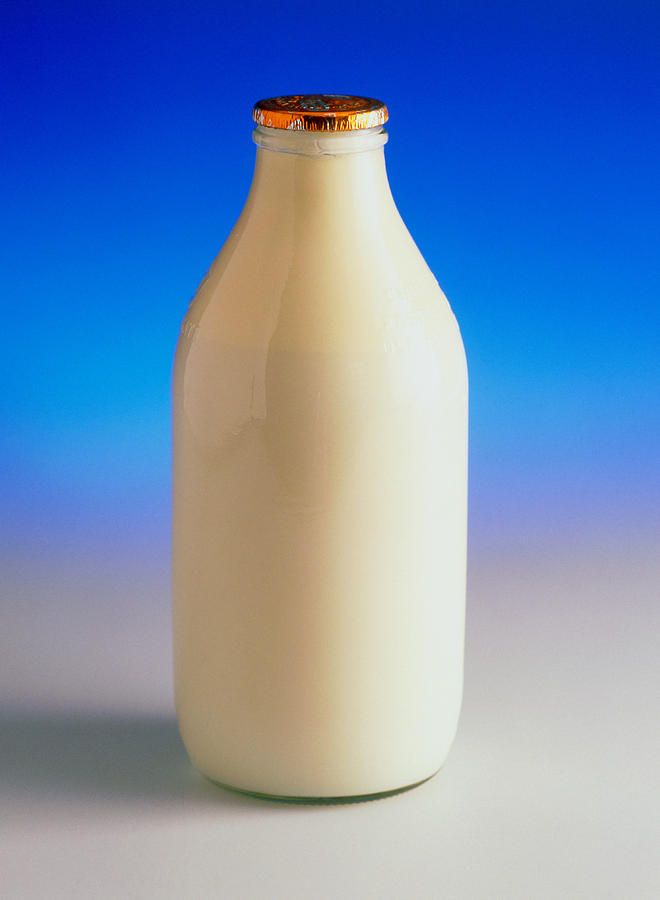 Custom High-quality Fresh Milk Glass Bottle Beverage Bottles and Packing