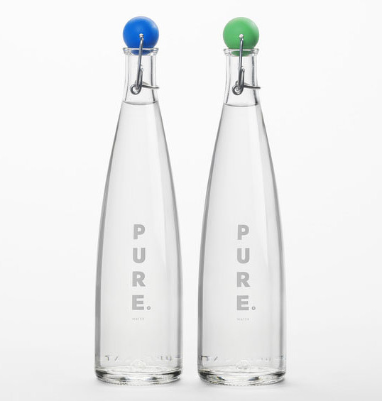 Custom High-quality Transparent Brief Empty Glass Bottles and Packing for Water Liquor