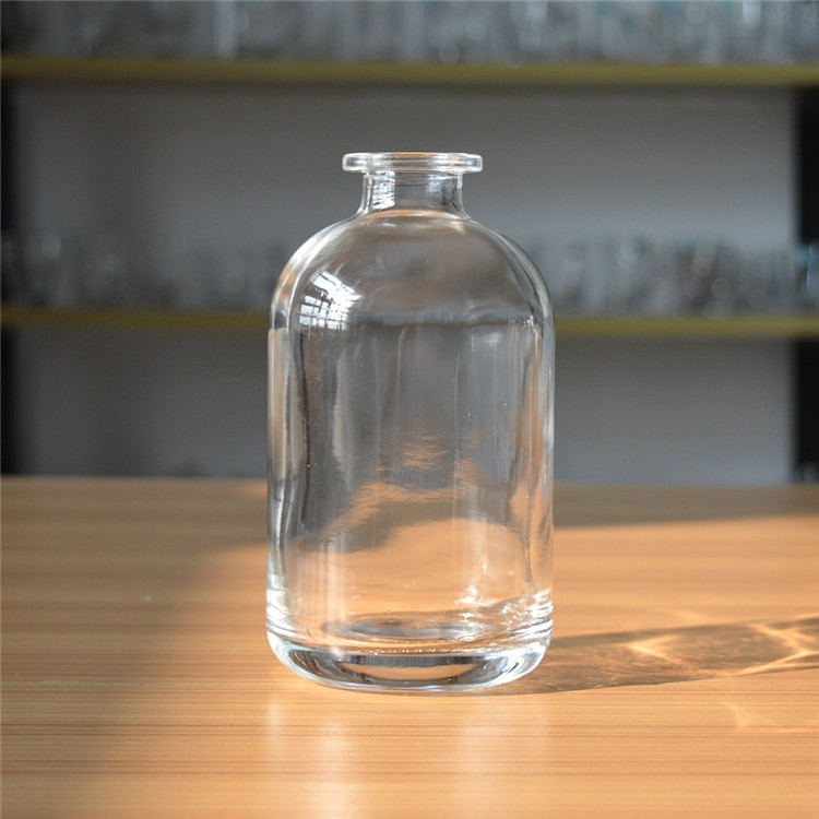 Custom Hot Sale Cork Top Round Shape Design Classic Empty Recycled 750 Ml Glass Spirit Liquor Bottle