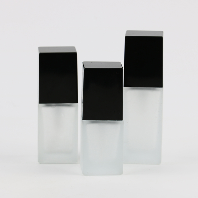 Custom LOGO Square Frosted Empty Glass Perfume Bottle With Spray Lid